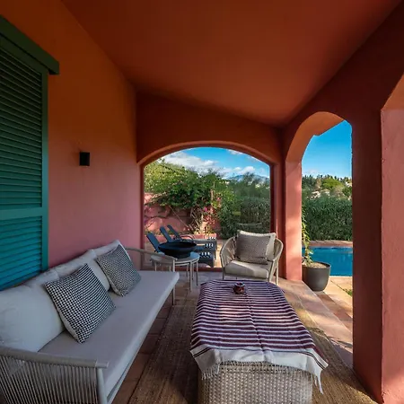 In With Private Pool & Panoramic Mountain Views Villa *