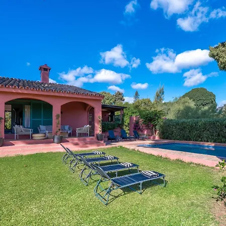 In With Private Pool & Panoramic Mountain Views Villa