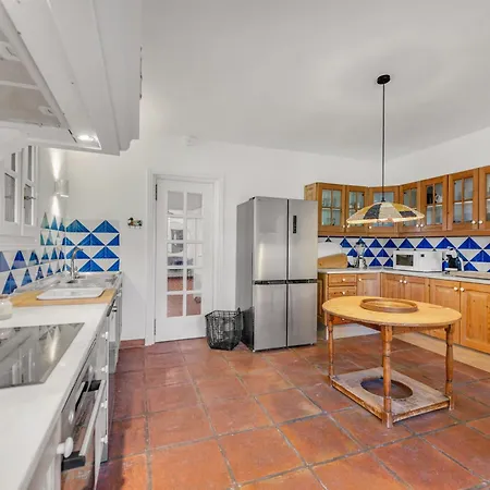 In With Private Pool & Panoramic Mountain Views Villa Marbellac