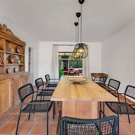 Villa In With Private Pool & Panoramic Mountain Views