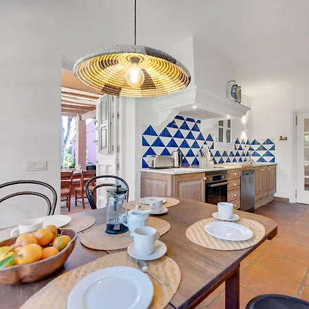 Villa In With Private Pool & Panoramic Mountain Views