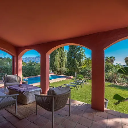 Villa In With Private Pool & Panoramic Mountain Views *